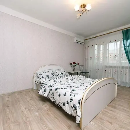 Comfortable One Bad Near Guliver Apartment Kiew